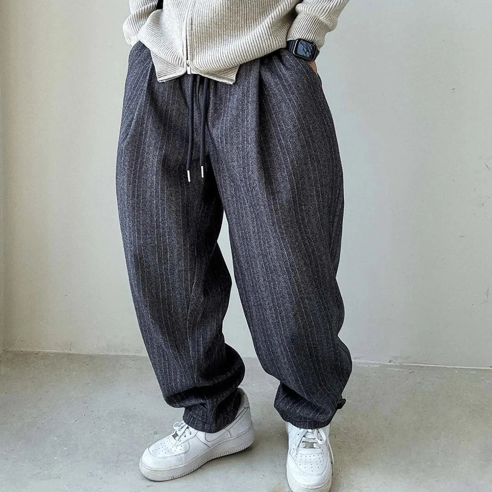 Relaxed Fit Drawstring Pants
